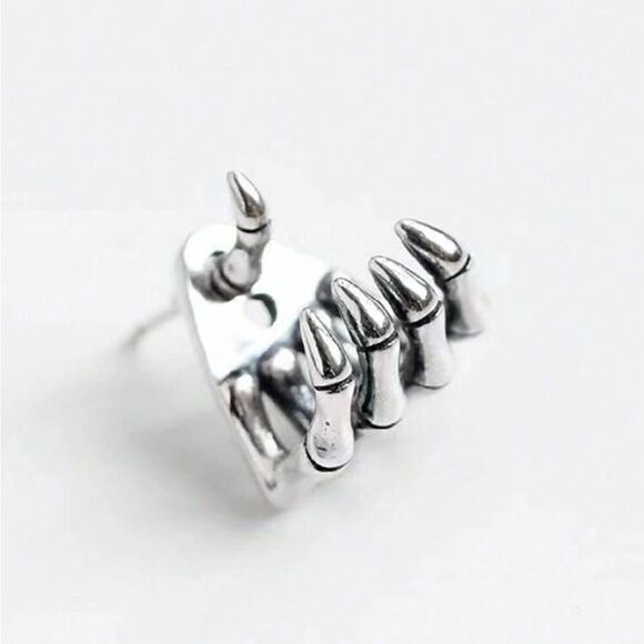 Goth Skelton Hand Earrings, Silver Tone, Engraved detailing, Lightweight NWT - Picture 3 of 4